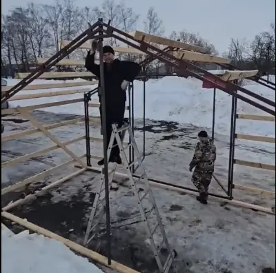 Сборка ворот и задней стойки